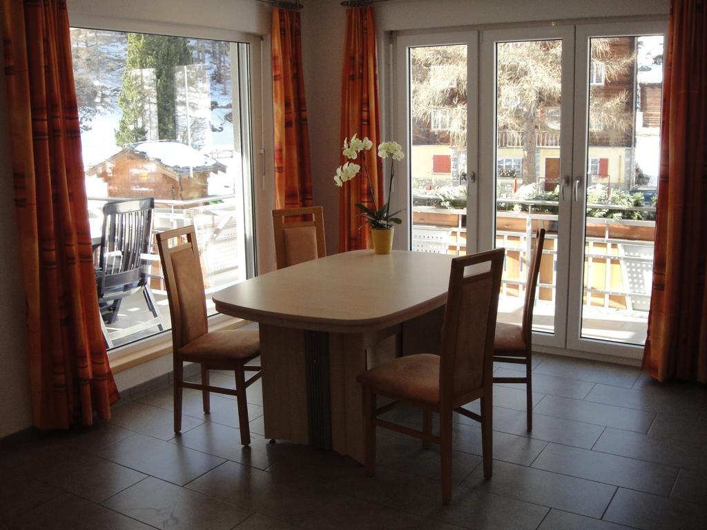 Haus Alpenstern Apartment Saas-Grund Room photo