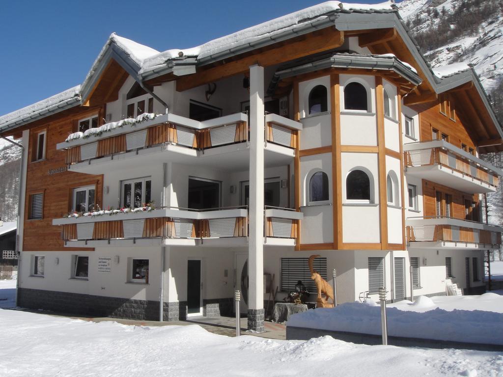 Haus Alpenstern Apartment Saas-Grund Exterior photo